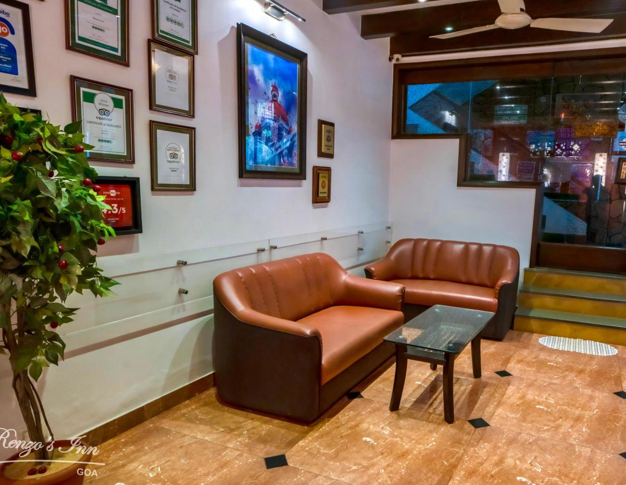 Renzo'S Inn Calangute Ngoại thất bức ảnh