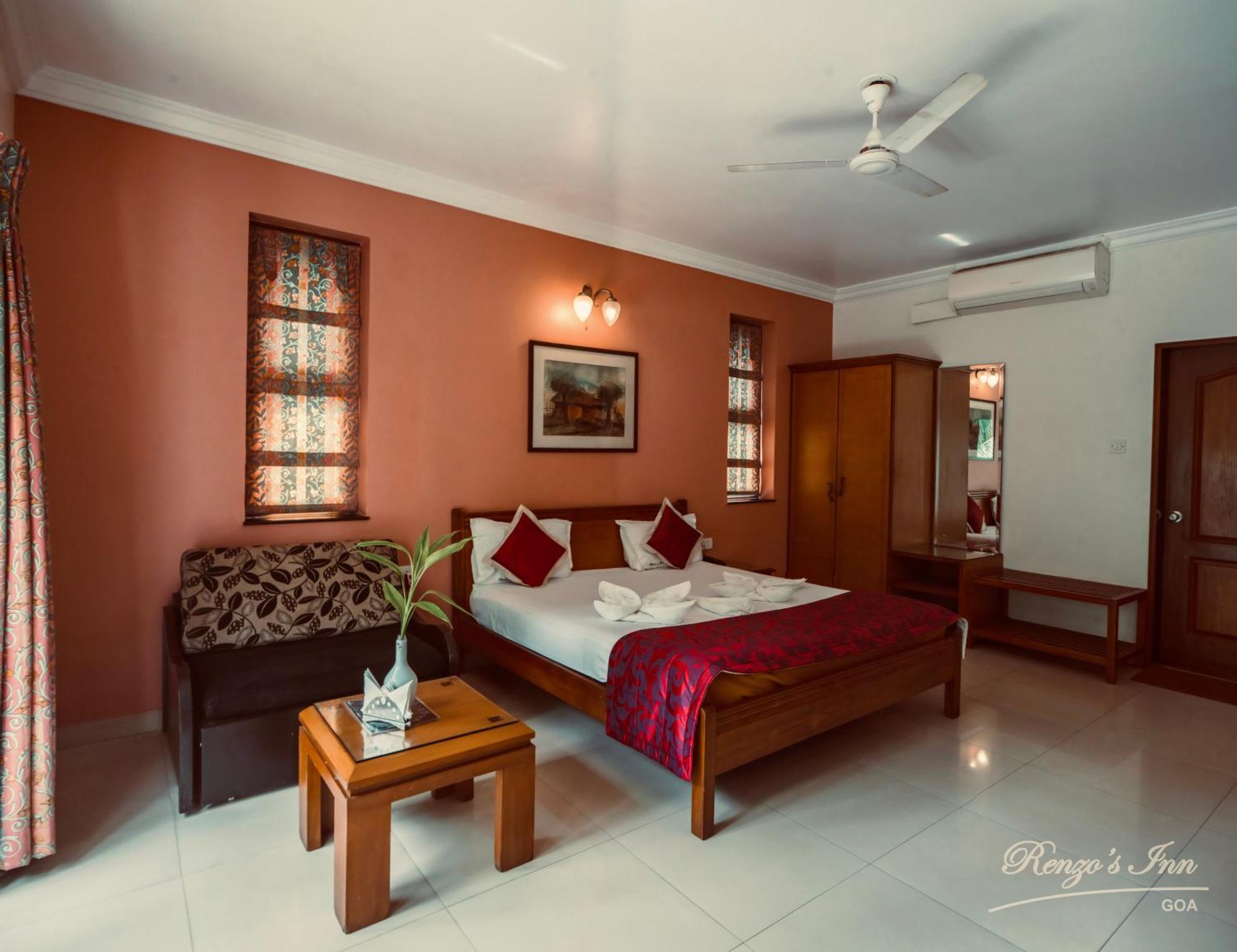 Renzo'S Inn Calangute Ngoại thất bức ảnh