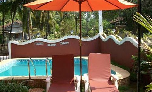 Renzo'S Inn Calangute Ngoại thất bức ảnh